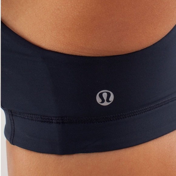 Lululemon All Sport Bra | Classic Stripe Light Flare Inkwell, Size 4 W2243S - Picture 4 of 9